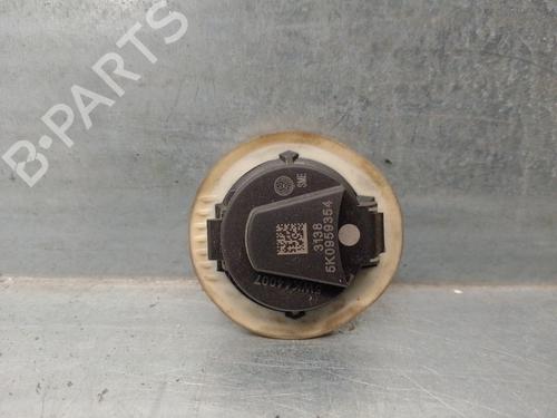 Used Electronic module VW GOLF VI (5K1) 1.6 TDI (105 hp) 17523417