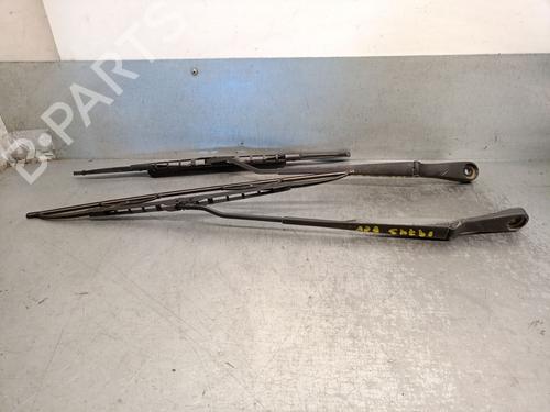 Used Front windshield wiper arm JEEP GRAND CHEROKEE II (WJ, WG) 3.1 TD 4x4 (140 hp) 18882721