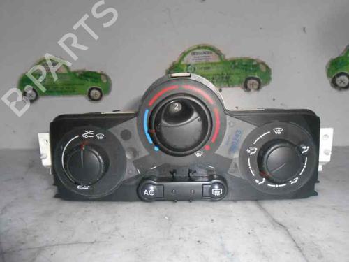 Used Climate control RENAULT SCÉNIC II (JM0/1_) 1.9 dCi (JM0G, JM12, JM1G, JM2C) (120 hp) 2081563