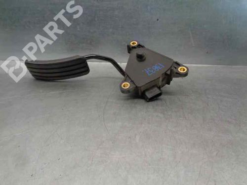 pedal-renault-megane-ii-bm01_-cm01_-16-16v-8200153270-2001-2002-2003-2004-2005-2006-2007-2008-2009-2010-2011-2012-8244344 main image