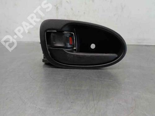 Used Front left interior door handle Front left interior door handle TOYOTA YARIS (_P9_) 1.4 D-4D (NLP90_, NLP90R) (90 hp) 6936944 6936944