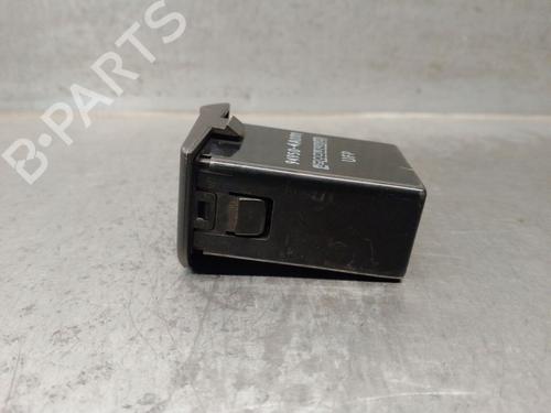 Headlight switch HYUNDAI H-1 Van (A1) 2.5 TD | BP19138640I24 