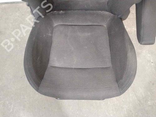 Right front seat PEUGEOT 5008 (0U_, 0E_) 2.0 HDi 150 / BlueHDi 150 | BP18012721C16 