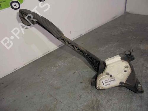 Used Pedal VOLVO S60 I (384) D5 (163 hp) 2066637