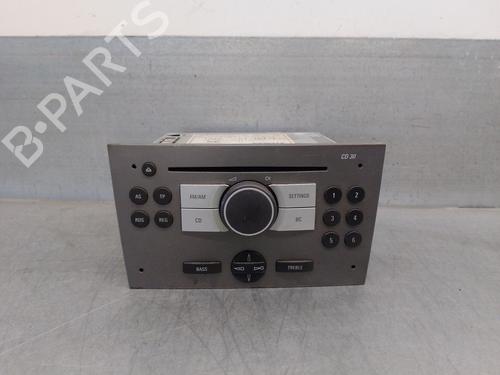 Bilradio OPEL SIGNUM Hatchback (Z03) 1.9 CDTI (F48) (150 hp) 19053073