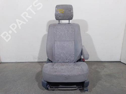 Stol høyre foran TOYOTA PREVIA II (_R3_) 2.4 (ACR30) (156 hp) 19509110