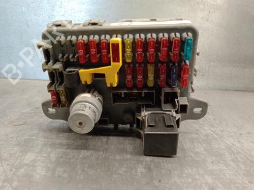 Used Fuse box LAND ROVER DISCOVERY I (LJ) 2.5 TDI 4x4 (113 hp) 18110826