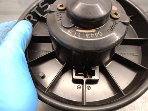 Heater blower motor HONDA CIVIC VI Hatchback (EJ, EK) 1.5 i (EK3) | BP19783998M62 