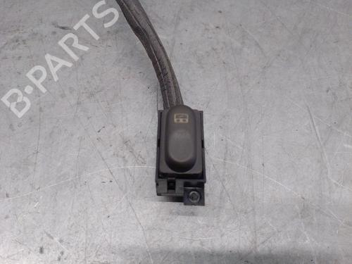 Used Switch RENAULT SCÉNIC I MPV (JA0/1_, FA0_) 1.9 dCi (JA05, JA1F) (102 hp) 18840887