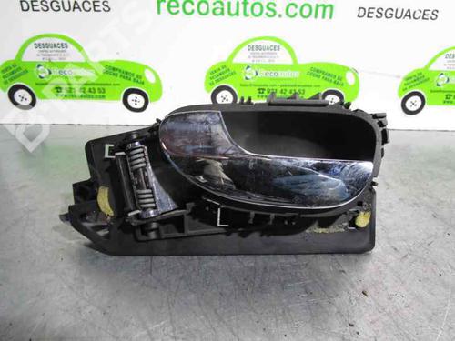 Used Front left interior door handle Front left interior door handle PEUGEOT 307 CC (3B) 2.0 HDi 135 (136 hp) 3214982 3214982
