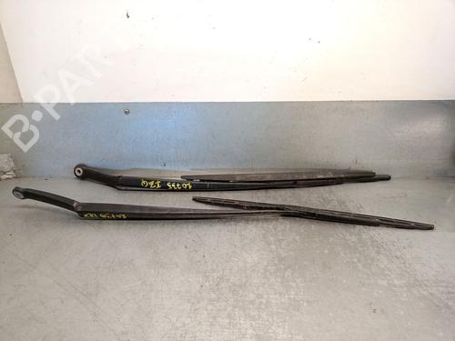 Used Front windshield wiper arm BMW 3 Compact (E46) 320 td (150 hp) 18882637