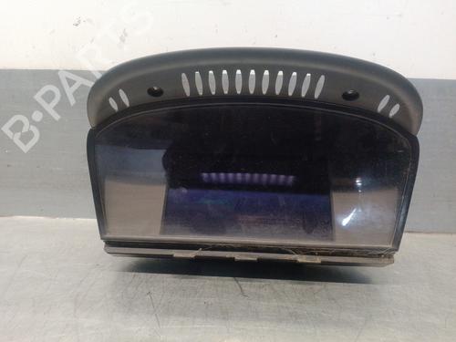 Used Display monitor BMW 5 Touring (E61) 520 d (177 hp) 18009448