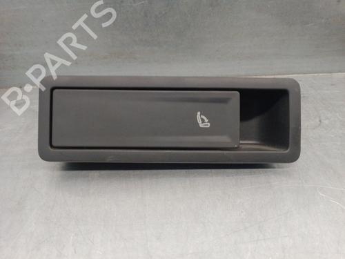 Rear left interior door handle VW TIGUAN (AD1, AX1) 2.0 TDI (150 hp) 18002898