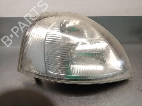 Used Right headlight NISSAN INTERSTAR Van (X70) dCi 120 (120 hp) 19074997