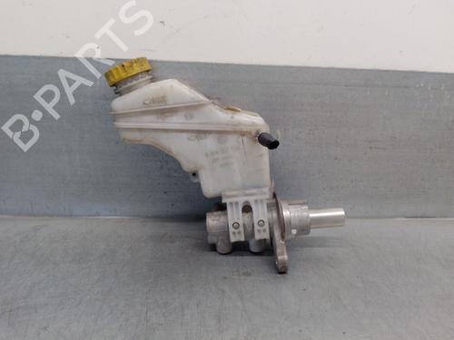 Used Brake master cylinder FIAT DOBLO Bus (263_) 1.3 D Multijet (263AXC1A) (90 hp) 19067381