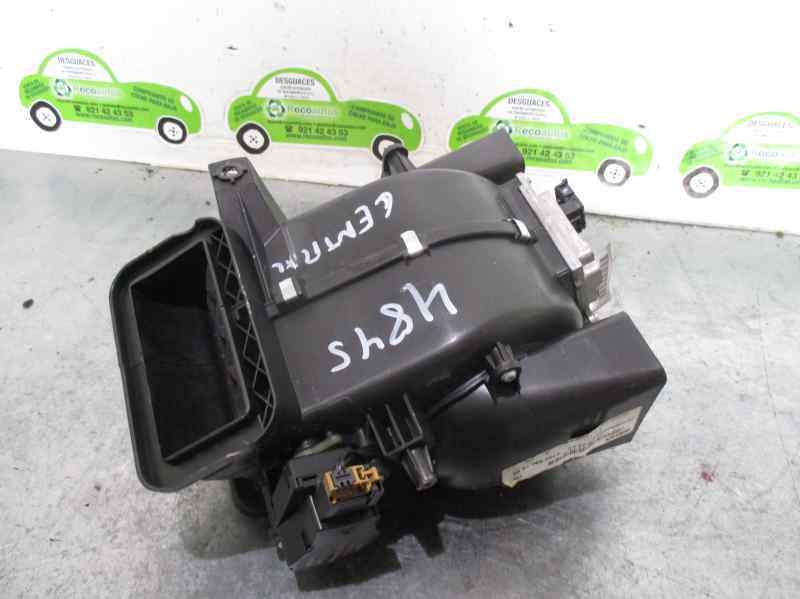 Heater blower motor MERCEDESBENZ MCLASS (W163) ML 270 CDI (163.113) 2066942 BParts