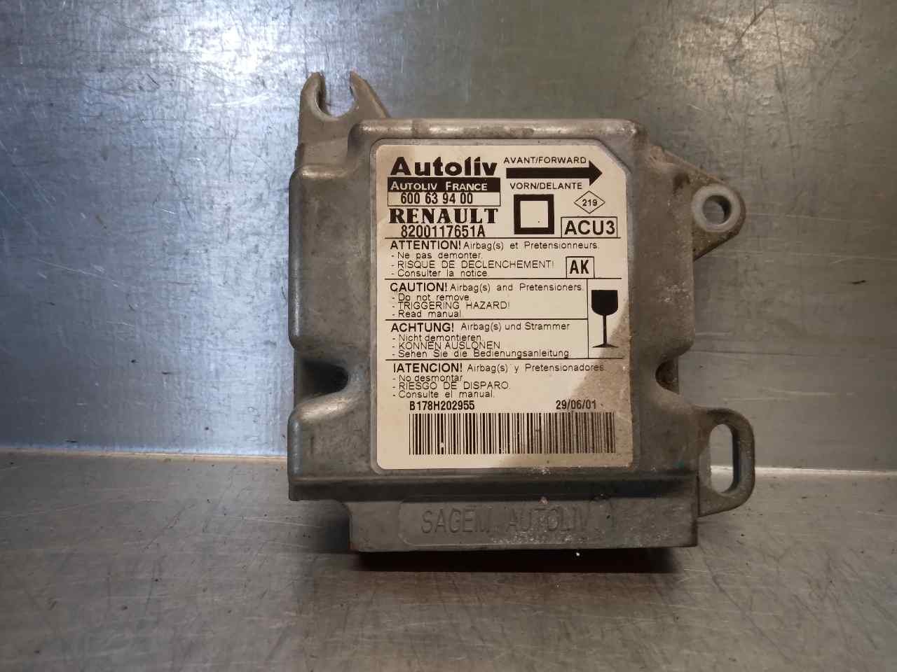 ECU airbags RENAULT MEGANE I (BA0/1_) 1.4 16V (BA0D, BA1H, BA0W 