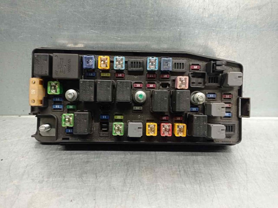Fuse box CHEVROLET CAPTIVA (C100, C140) 2.2 D 11011809 BParts