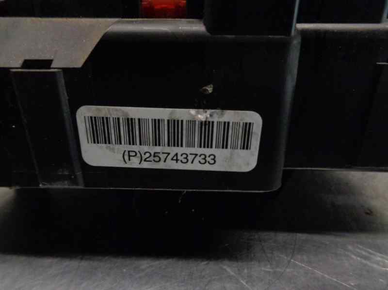 Fuse box CADILLAC CTS 3.2 6157860 BParts