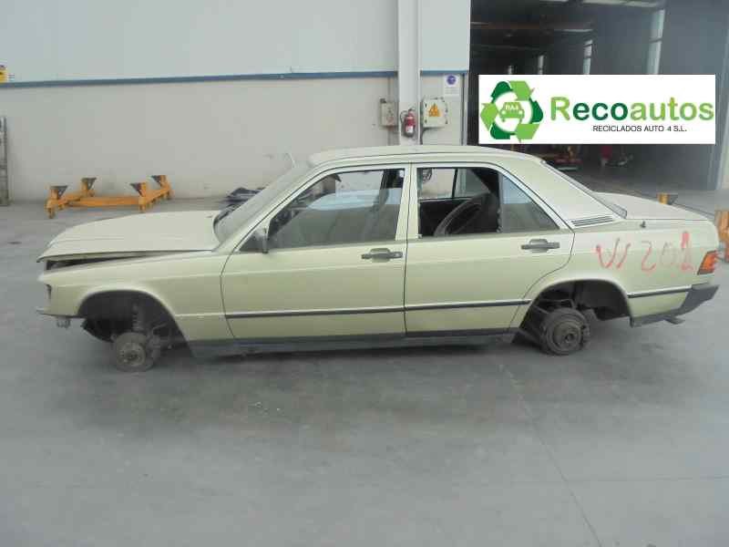 PARAFANGO ANTERIORE MERCEDES 190 E DAL 1986 AL 1993 SX