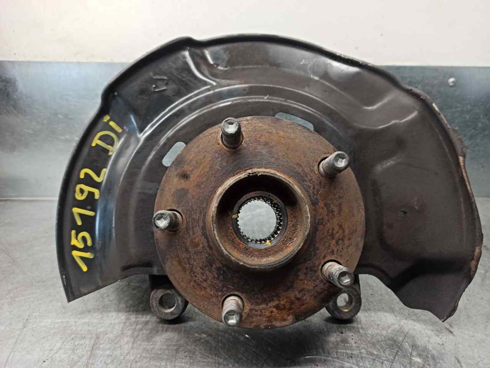 Left front steering knuckle TOYOTA COROLLA Verso (ZER_, ZZE12_, R1_) 2.