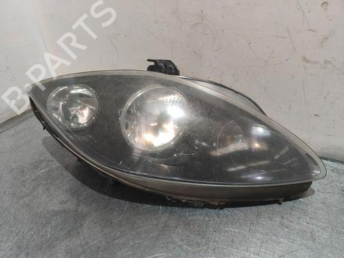 Used Right headlight Right headlight SEAT LEON (5F1) [2012-2021] 36552068 36552068