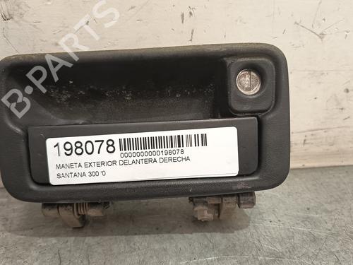 Used Front right exterior door handle Front right exterior door handle 37631248 37631248