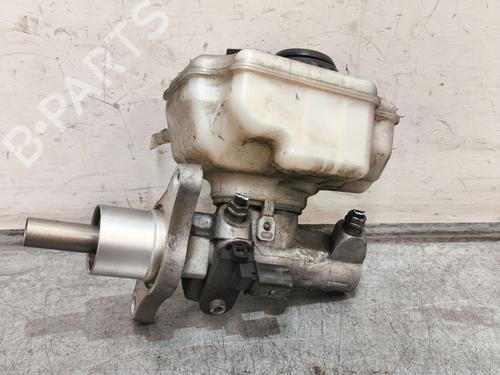 brake-master-cylinder-vw-golf-vi-5k1-2008-2009-2010-2011-2012-2013-2014-35754336 main image