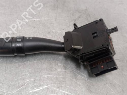 Used Headlight switch KIA SPORTAGE II (JE_, KM_) 2.0 CRDi 4WD (113 hp) 10779293