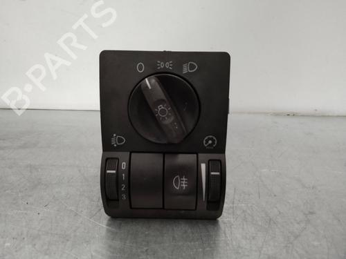 Used Headlight switch OPEL CORSA C (X01) 1.2 Twinport (F08, F68) (80 hp) 2245800