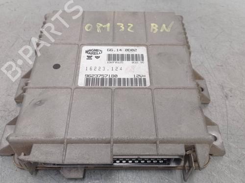 Engine control unit (ECU) PEUGEOT 306 (7B, N3, N5) 1.4 SL (75 hp) 13409429