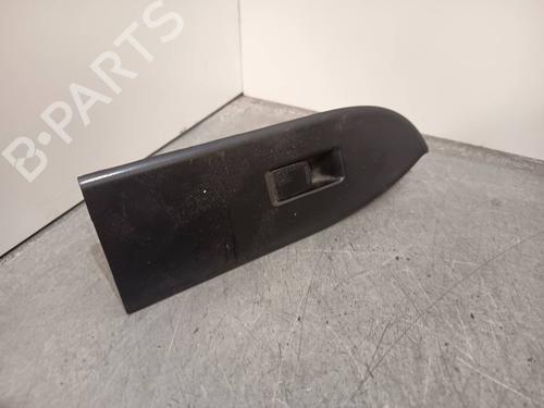 Used Right rear window switch Right rear window switch 39469705 39469705