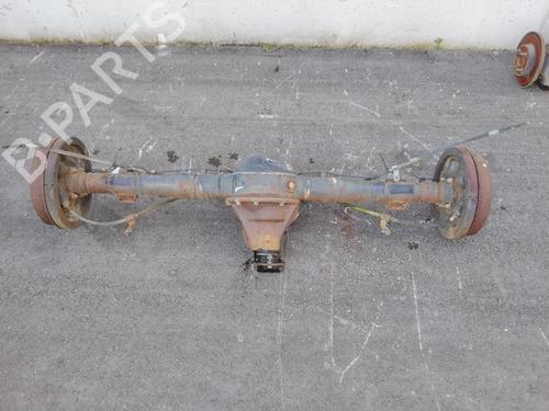 Used Rear axle MITSUBISHI L200 / TRITON (KA_T, KB_T) 2.5 DI-D 4WD (KB4T) (136 hp) 2257913