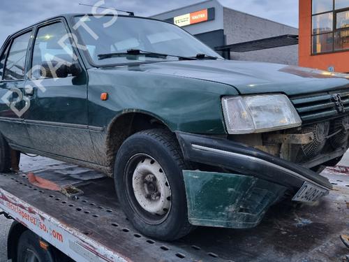 Headlight switch PEUGEOT 205 I (741A/C) 1.7 Diesel | BP32018393I24