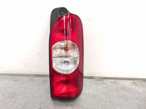 right-taillight-renault-master-ii-van-fd-1997-1998-1999-2000-2001-2002-2003-2004-2005-2006-2007-2008-2009-2010-2011-2012-2013-32034639 main image
