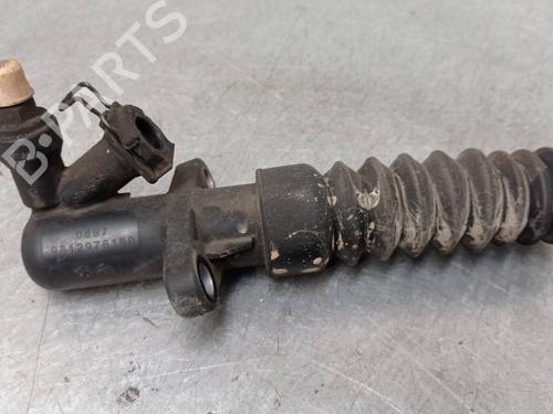 Used Clutch slave cylinder PEUGEOT 208 I (CA_, CC_) 1.6 BlueHDi 100 (100 hp) 29157292