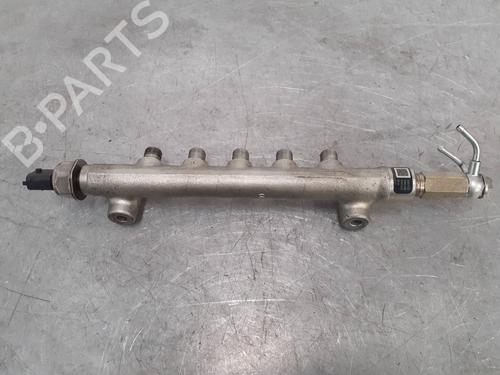 Used Injection rail OPEL ASTRA J Sports Tourer (P10) 1.6 CDTi (35) (136 hp) 7631022
