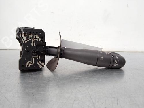 Used Steering column stalk RENAULT CLIO II (BB_, CB_) 1.9 D (B/CB0E, BB0J) (64 hp) 2247961