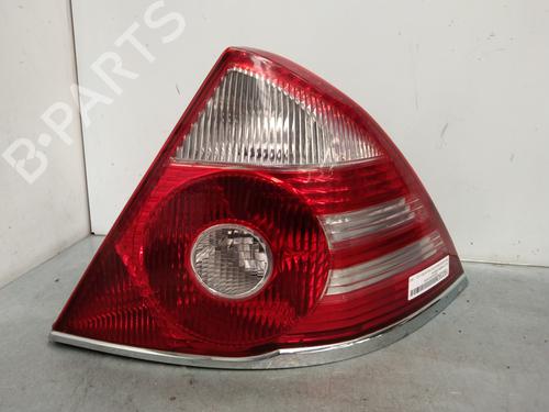 Used Right taillight FORD MONDEO III Saloon (B4Y) 2.0 16V TDDi / TDCi (115 hp) 25760760