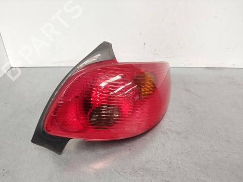 Used Right taillight PEUGEOT 206 Hatchback (2A/C) 2.0 HDI 90 (90 hp) 15002021