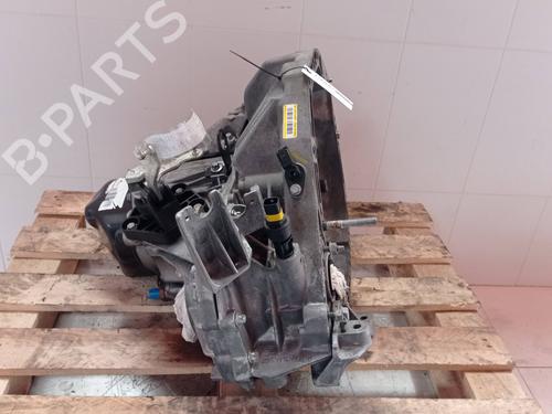 Caixa velocidades manual RENAULT CLIO II (BB_, CB_) 1.5 dCi (B/CB3M) (64 hp) 18111529