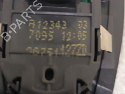 Left front window switch PEUGEOT 208 I (CA_, CC_) 1.6 BlueHDi 100 | BP28439003I27