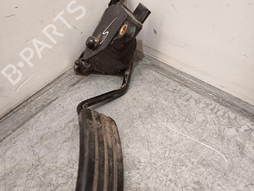 Used Pedal RENAULT KANGOO / GRAND KANGOO II (KW0/1_) 1.5 dCi 85 (KW0K, KW0L, KW0B) (86 hp) 28198407