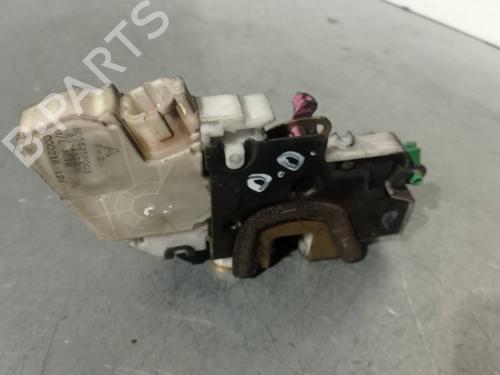 Used Front right lock NISSAN PICK UP (D22) [1997-2025]  11737121