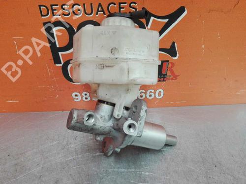 Used Brake master cylinder BMW X3 (E83) 2.0 d (150 hp) 2257353