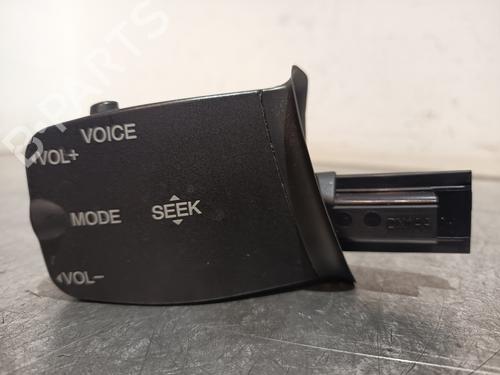 Kombi Kontakt / Stilkkontakt FORD KUGA I [2008-2012]  31331204