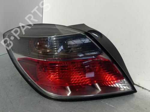 Used Left taillight OPEL ASTRA H (A04) [2004-2014]  11541244
