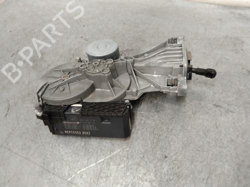 Used Central lock pump MERCEDES-BENZ C-CLASS T-Model (S205) C 220 BlueTEC / d (205.204) (170 hp) 23406574