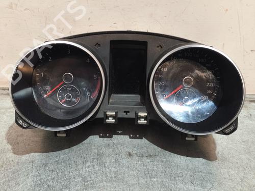 Used Instrument cluster Instrument cluster VW GOLF VI (5K1) 2.0 TDI (170 hp) 35726041 35726041