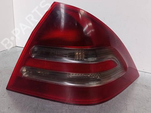 Used Right taillight MERCEDES-BENZ C-CLASS (W203) C 220 CDI (203.006) (136 hp) 10110871